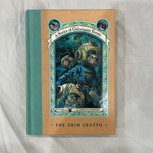 A Series of Unfortunate Events Book 11 The Grim Grotto By Lemony Snicket